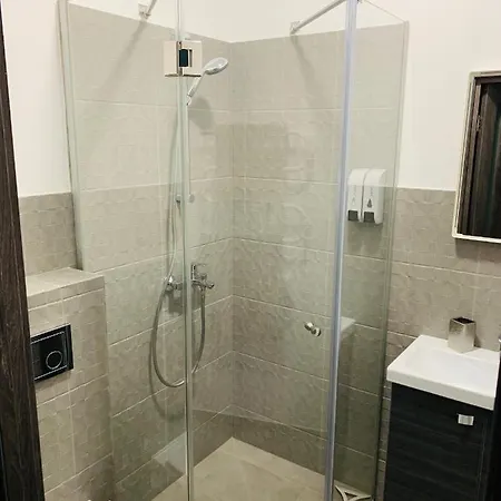 Oak House Lägenhetshotell Kaunas