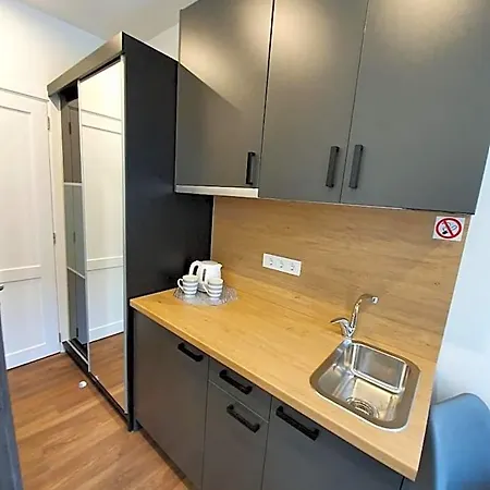 Oak House 公寓式酒店 4*