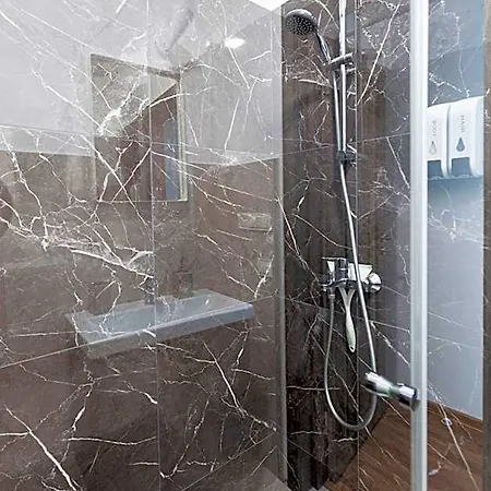 公寓式酒店 Oak House 4*