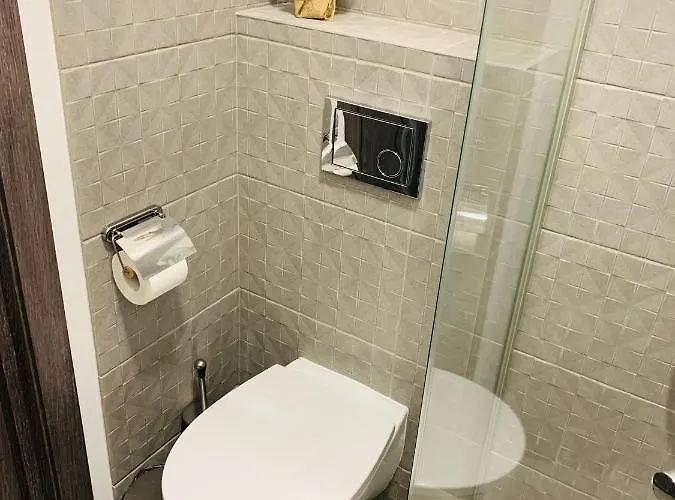 Oak House アパートホテル 3*