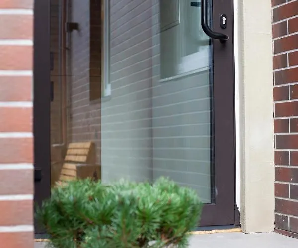 Lägenhetshotell Oak House 3*